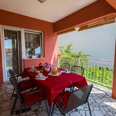 Tomasek Crikvenica